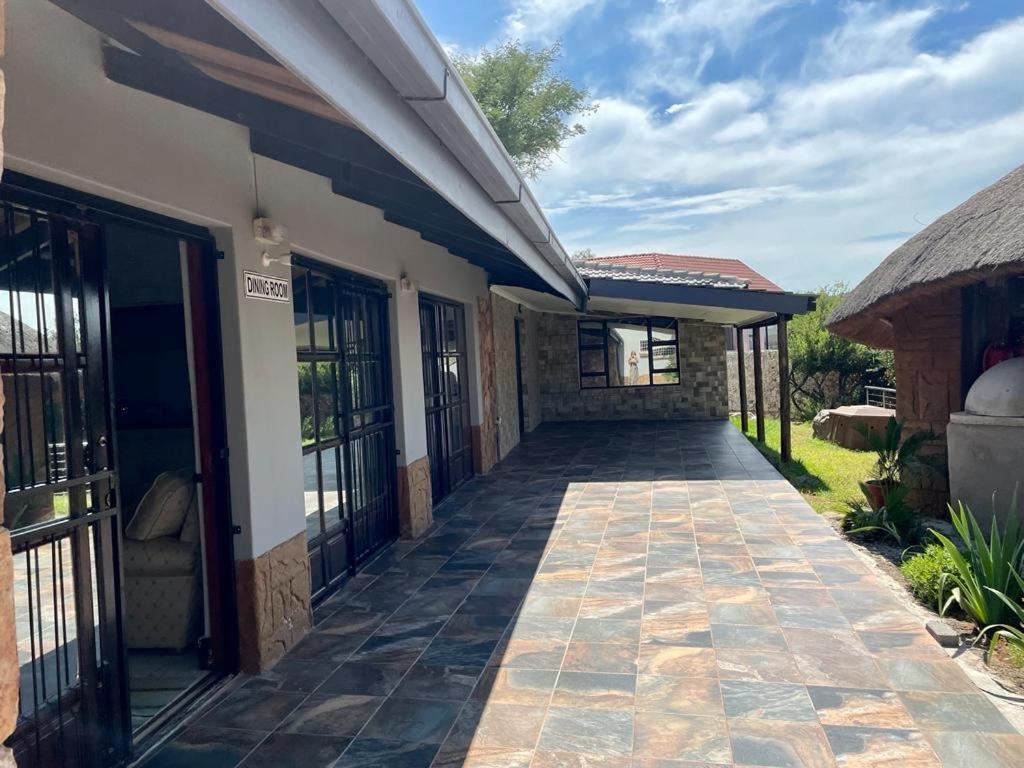 Eagles View Kungwini Hotel บรองค์ฮอร์สท์สปรุย ภายนอก รูปภาพ